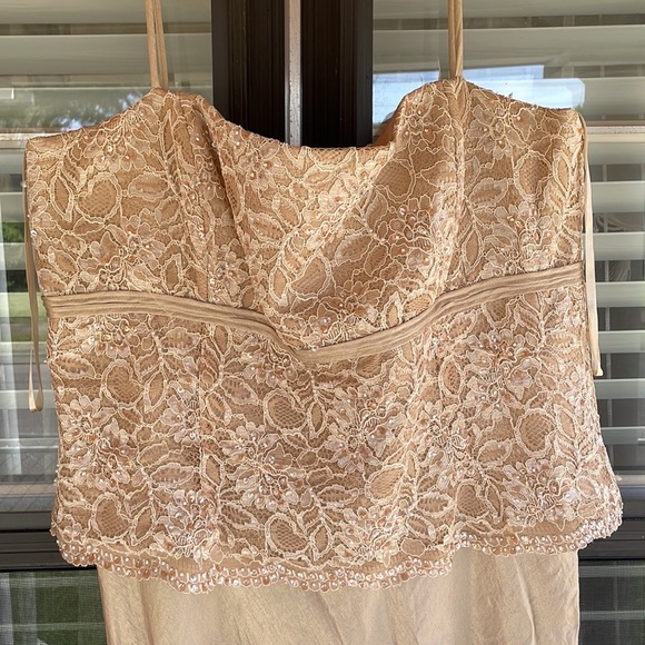 **Beautiful 2 Piece Champagne Gold Gown with lace jacket** - Picture 9 of 10